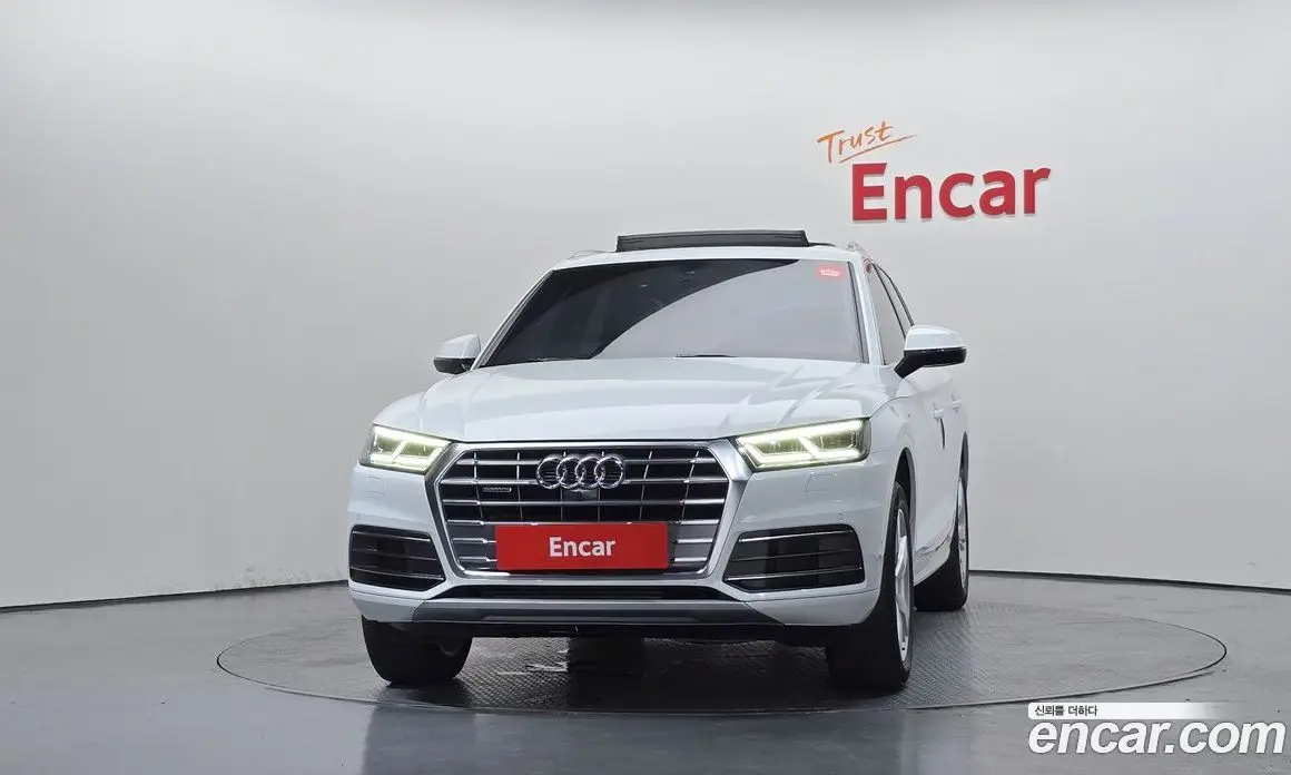 Audi Q5 2020 2.0 АКПП, фото 3