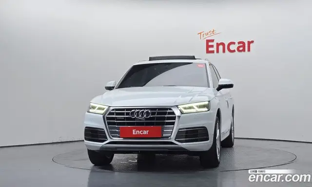 Audi Q5 2020 2.0 АКПП, миниатюра 3