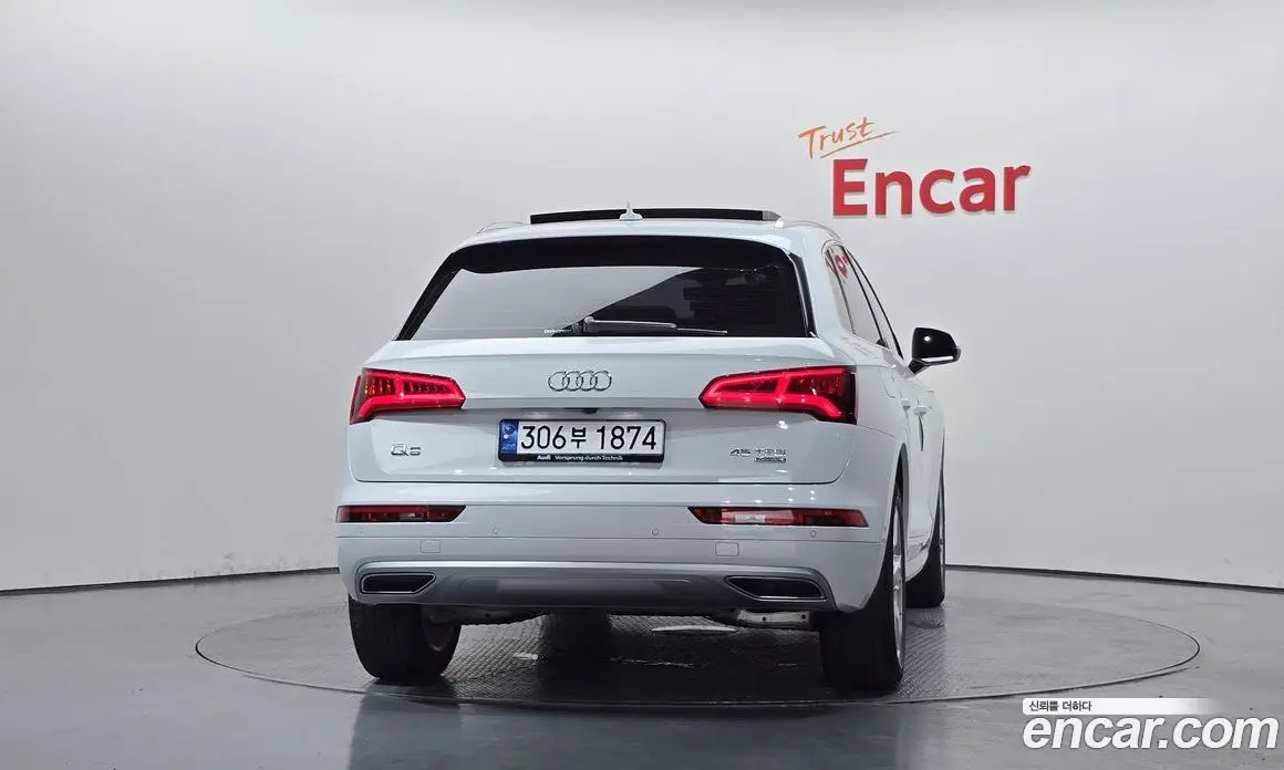 Audi Q5 2020 2.0 АКПП, фото 4