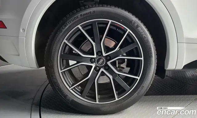 Audi Q5 2024 2.0 АКПП, миниатюра 5