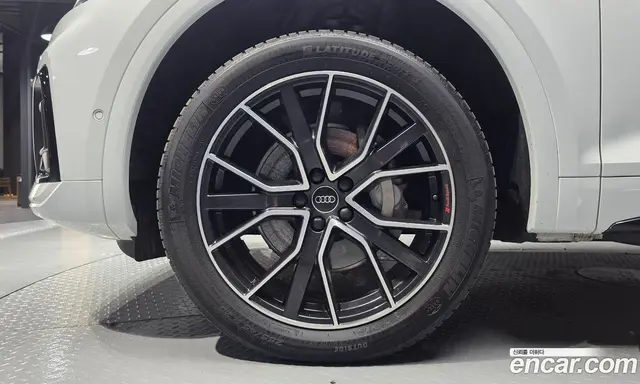 Audi Q5 2024 2.0 АКПП, миниатюра 7