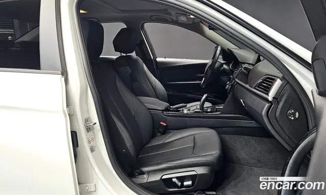 BMW 3 серия 2018 2.0 АКПП, миниатюра 11