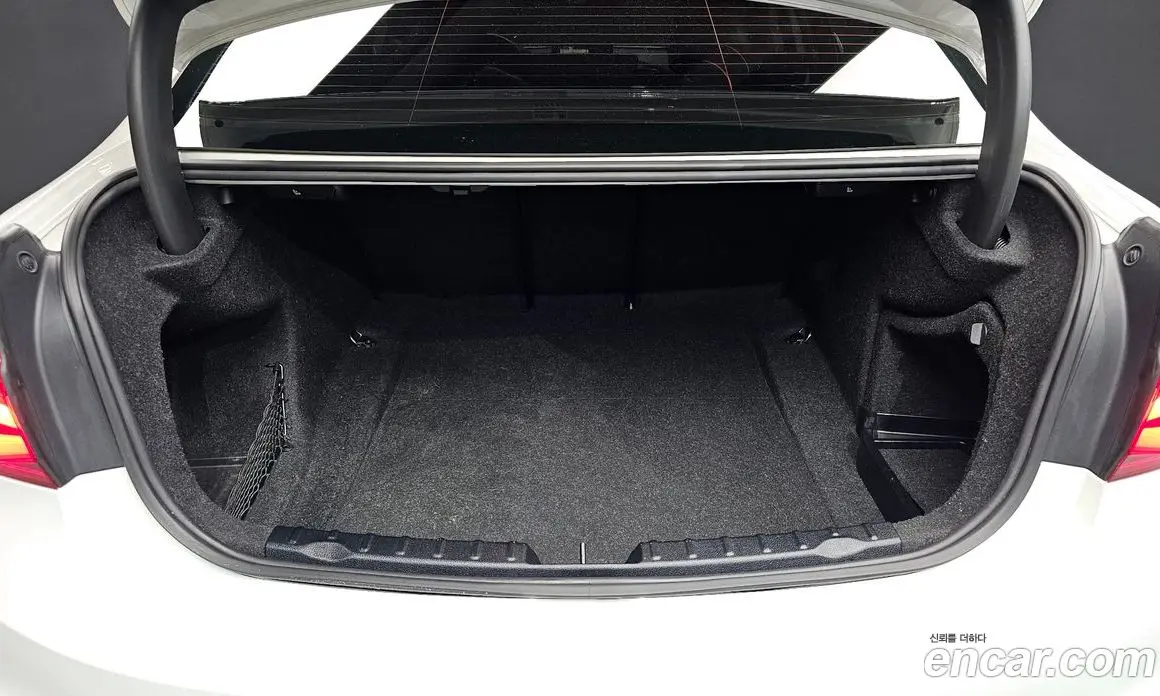 BMW 3 серия 2018 2.0 АКПП, фото 20