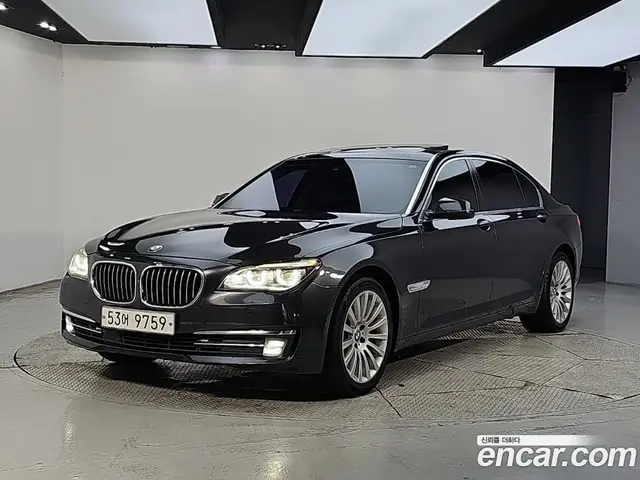 BMW 7 серия, 2014, 231 400 км