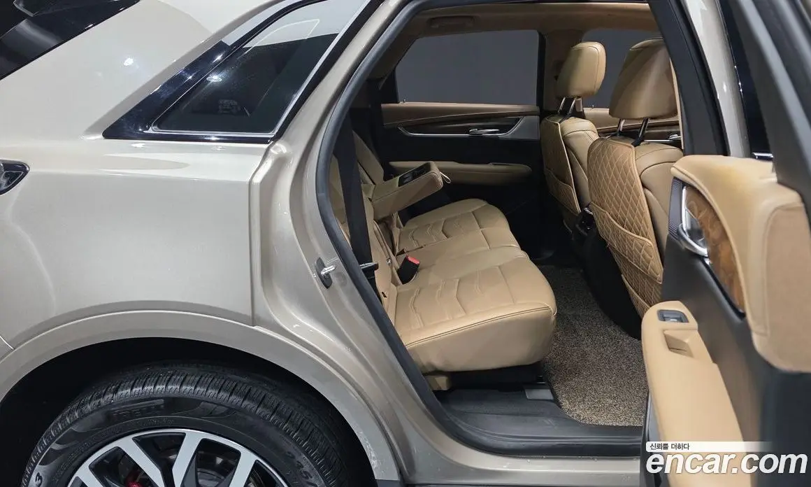 Cadillac XT5 2023 3.6 АКПП, фото 17