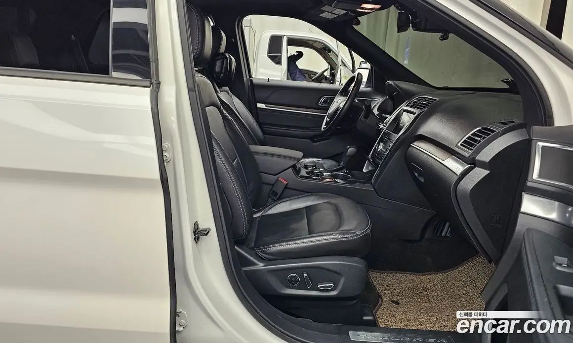 Ford Explorer 2018 2.3 АКПП, фото 16