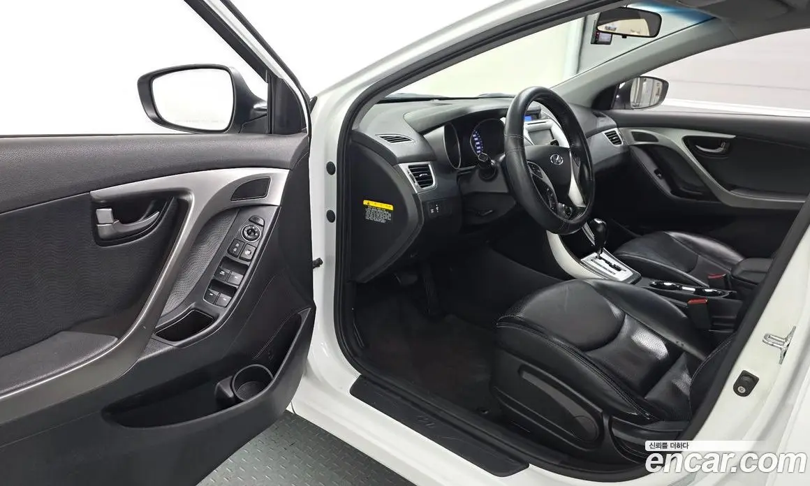 Hyundai Avante 2011 1.6 АКПП, фото 12