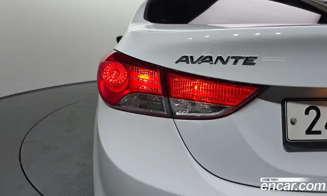 Hyundai Avante 2011 1.6 АКПП, миниатюра 8