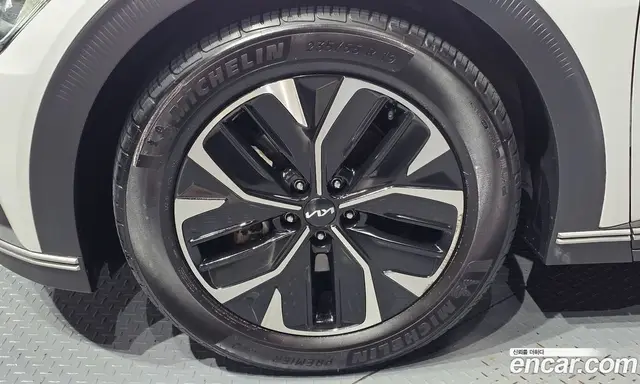 Kia EV6 2023 АКПП, миниатюра 5 Kia EV6 2023 АКПП, миниатюра 5