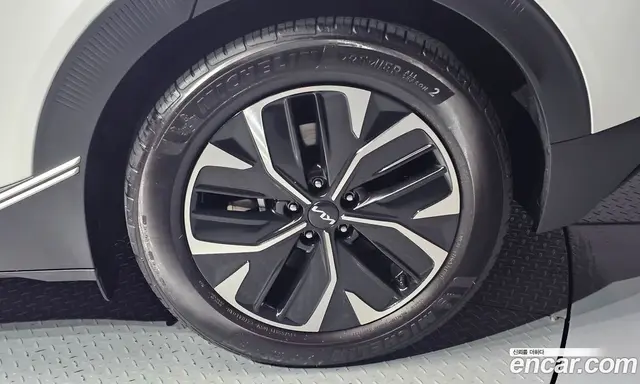 Kia EV6 2023 АКПП, миниатюра 7 Kia EV6 2023 АКПП, миниатюра 7