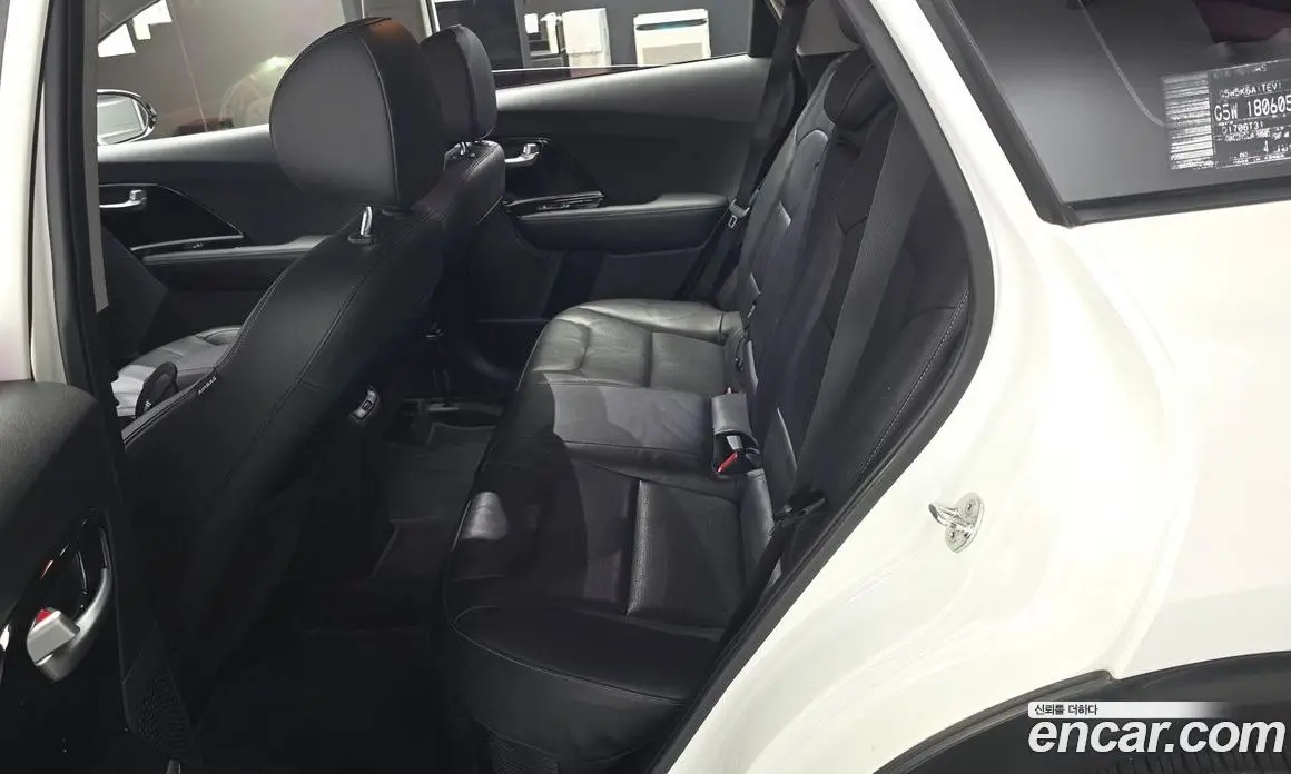 Kia Niro 2018 1.6 АКПП, фото 17