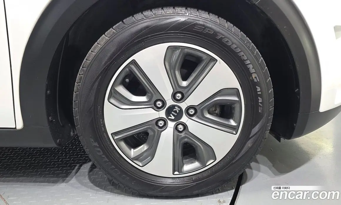 Kia Niro 2018 1.6 АКПП, фото 7