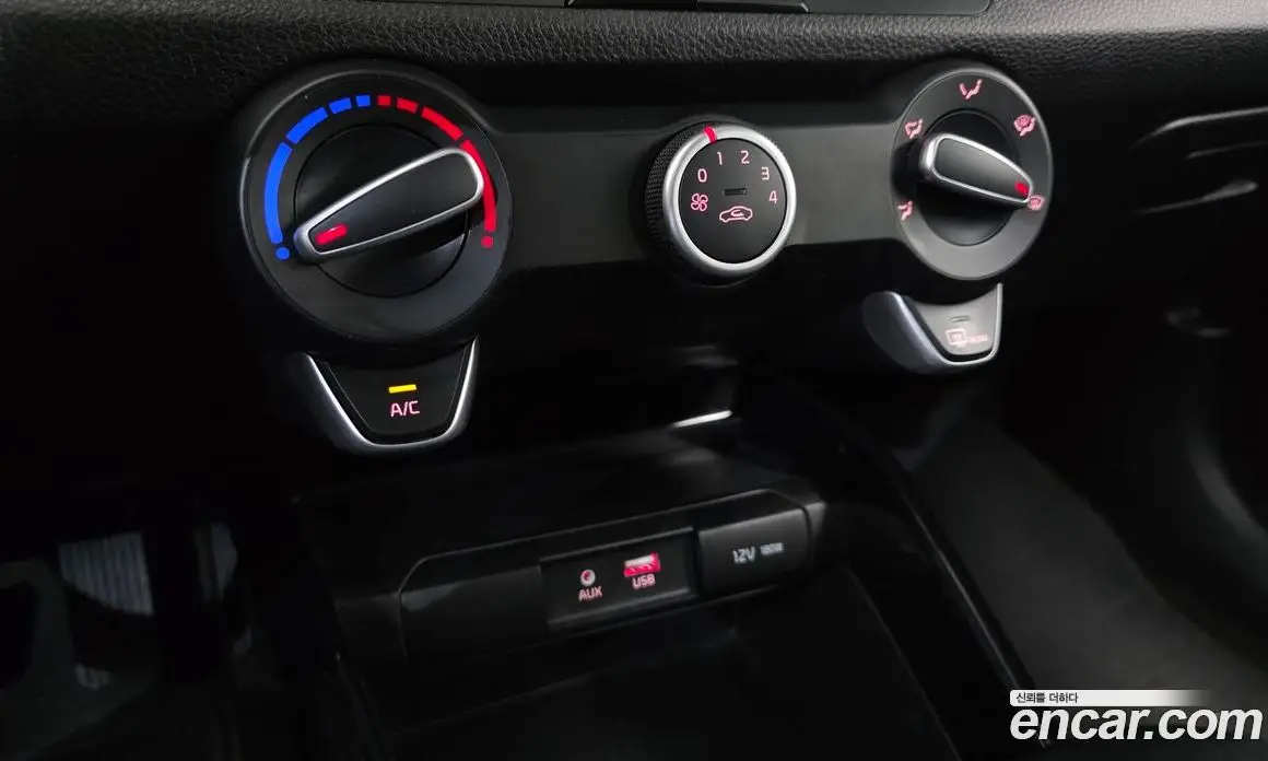 Kia Stonic 2017 1.6 АКПП, фото 20