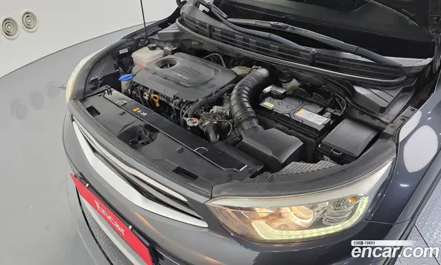 Kia Stonic 2017 1.6 АКПП, миниатюра 6