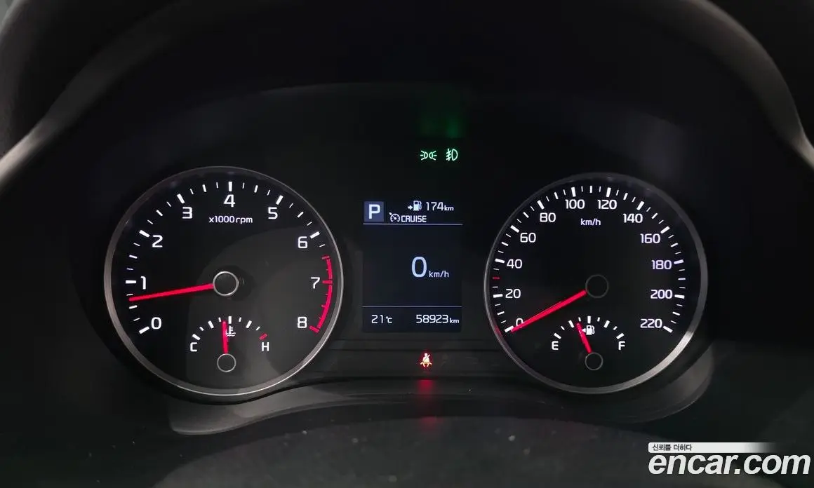 Kia Stonic 2019 1.4 АКПП, фото 8