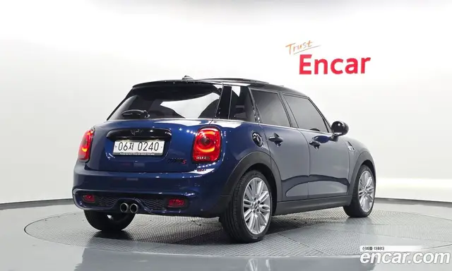Mini Cooper, 2016, 82 389 км