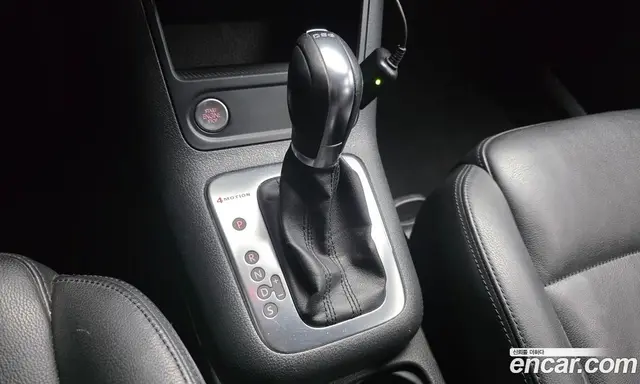 Volkswagen Tiguan 2012 2.0 АКПП, миниатюра 9