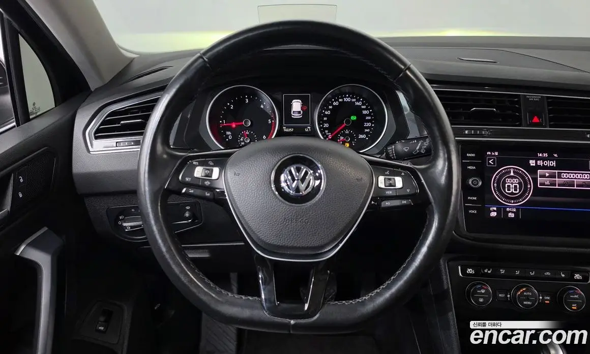 Volkswagen Tiguan 2020 2.0 АКПП, фото 13