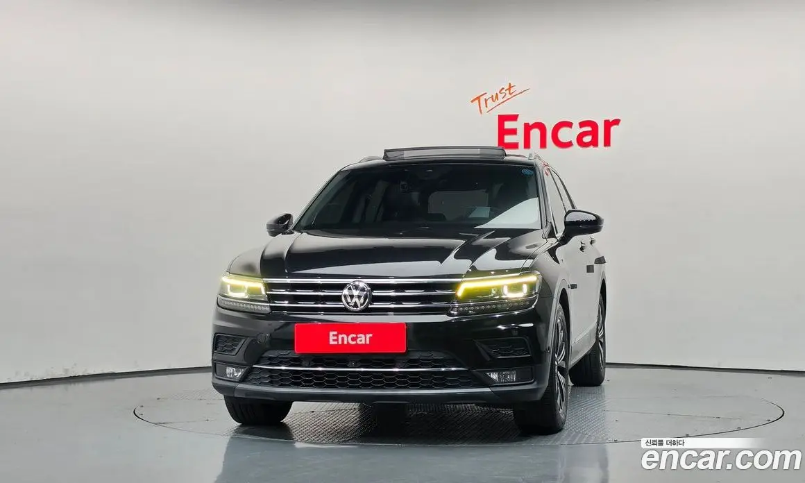 Volkswagen Tiguan 2020 2.0 АКПП, фото 3