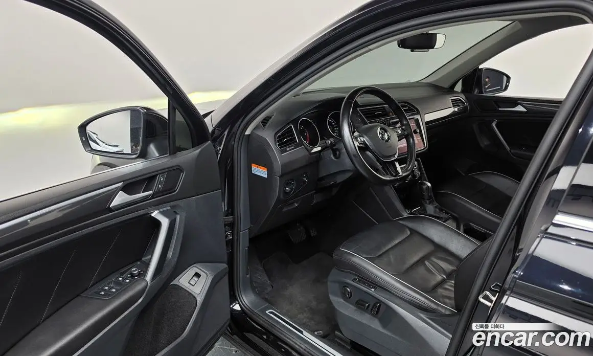 Volkswagen Tiguan 2020 2.0 АКПП, фото 10