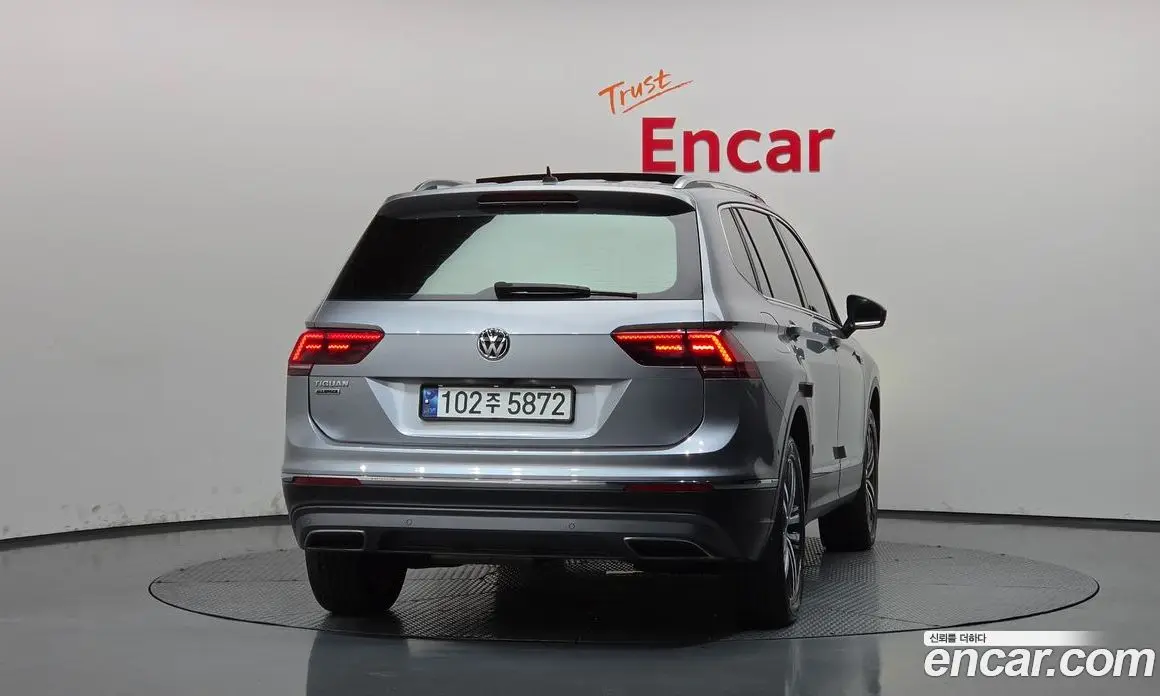 Volkswagen Tiguan 2020 2.0 АКПП, фото 4