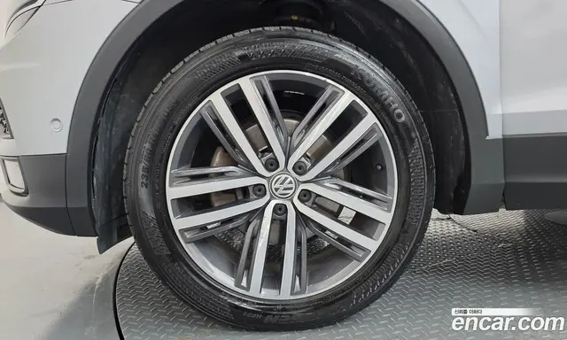 Volkswagen Tiguan 2020 2.0 АКПП, миниатюра 5