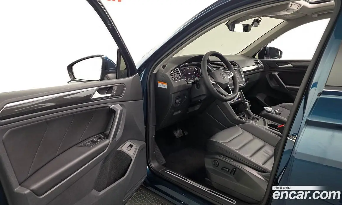 Volkswagen Tiguan 2022 2.0 АКПП, фото 13