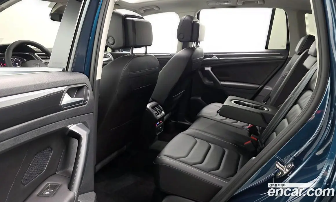Volkswagen Tiguan 2022 2.0 АКПП, фото 17