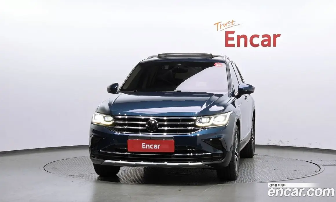 Volkswagen Tiguan 2022 2.0 АКПП, фото 3