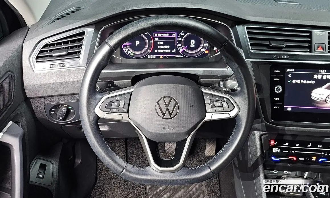Volkswagen Tiguan 2022 2.0 АКПП, фото 15