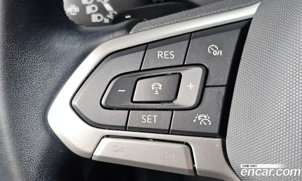 Volkswagen Tiguan 2022 2.0 АКПП, фото 16