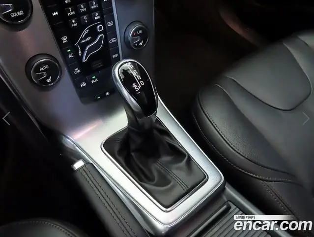 Volvo V40 2017 2.0 АКПП, миниатюра 12