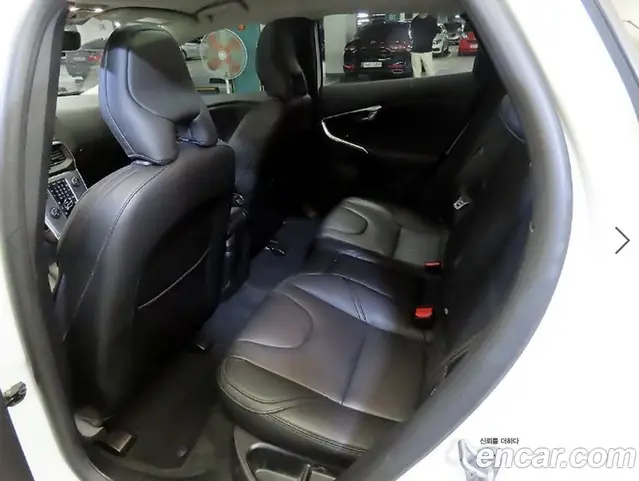 Volvo V40 2017 2.0 АКПП, миниатюра 7