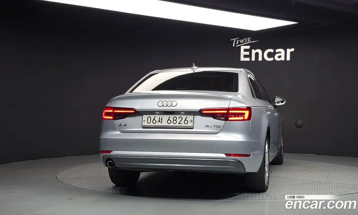 Audi A4 2018 2.0 АКПП, фото 4
