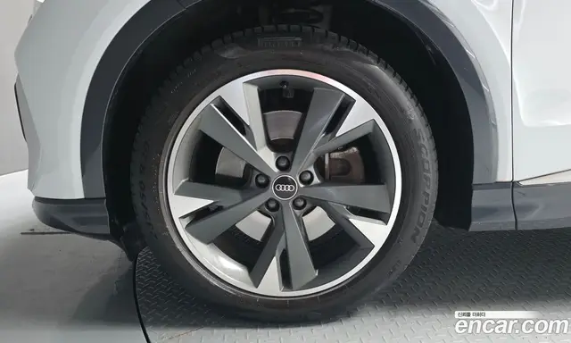 Audi Q4 e-tron 2022 0.2 АКПП, миниатюра 5