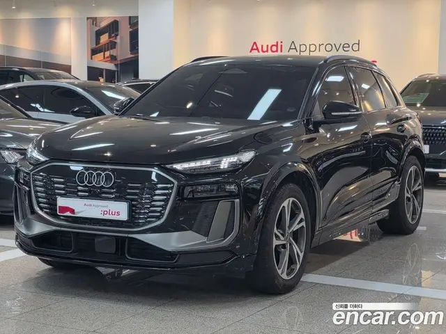 Audi Q6 e-tron, 2025, 13 849 км