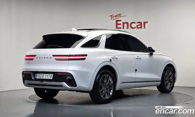 Genesis GV70, 2023, 53 827 км