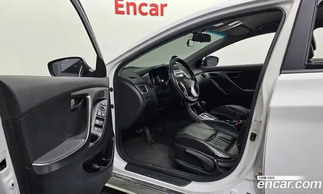Hyundai Avante 2010 1.6 АКПП, миниатюра 10