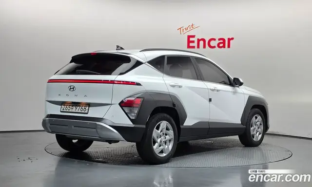 Hyundai Kona 2023 2.0 АКПП, миниатюра 2