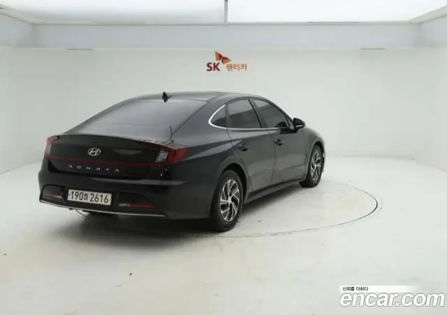 Hyundai Sonata 2023 2.0 АКПП, миниатюра 3 Hyundai Sonata 2023 2.0 АКПП, миниатюра 3