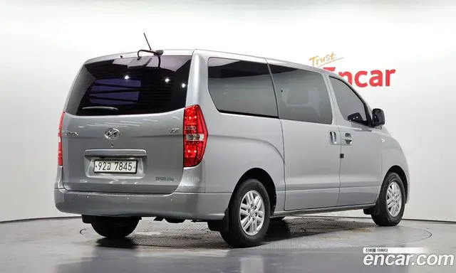 Hyundai Starex 2016 2.5 АКПП, миниатюра 2