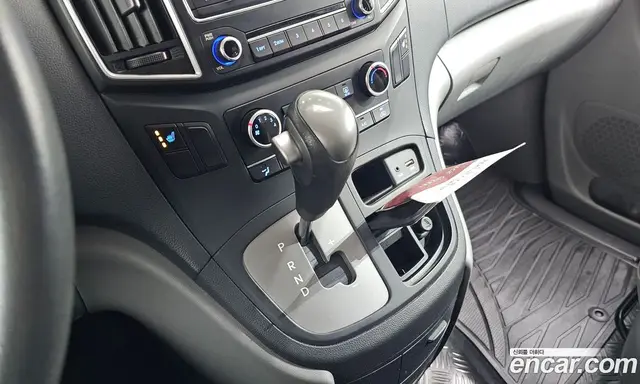 Hyundai Starex 2016 2.5 АКПП, миниатюра 9