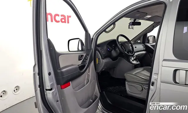 Hyundai Starex 2016 2.5 АКПП, миниатюра 10