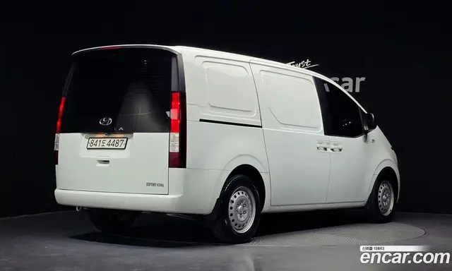 Hyundai Staria 2022 2.2 АКПП, миниатюра 2