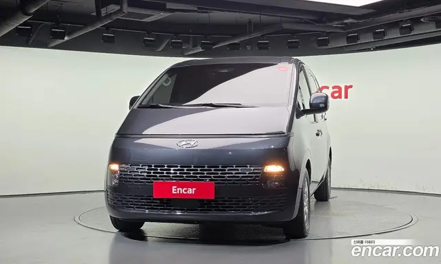 Hyundai Staria 2023 2.2 АКПП, миниатюра 3
