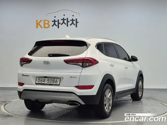 Hyundai Tucson 2017 1.7 АКПП, миниатюра 3 Hyundai Tucson 2017 1.7 АКПП, миниатюра 3