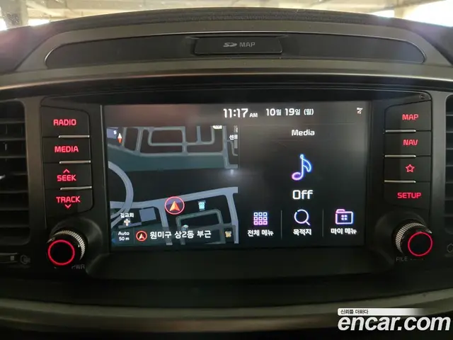 Kia Sorento 2018 2.0 АКПП, миниатюра 10 Kia Sorento 2018 2.0 АКПП, миниатюра 10