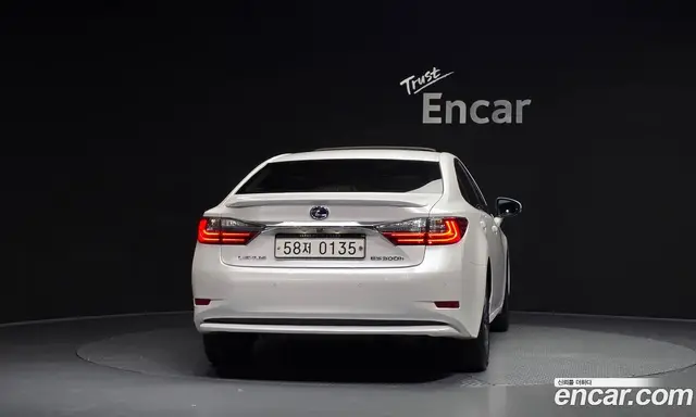 Lexus ES 2016 2.5 АКПП, миниатюра 3 Lexus ES 2016 2.5 АКПП, миниатюра 3