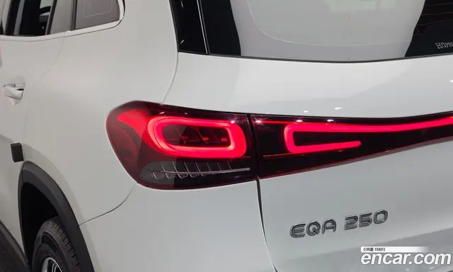 Mercedes-Benz EQA 2021 0.2 АКПП, миниатюра 9