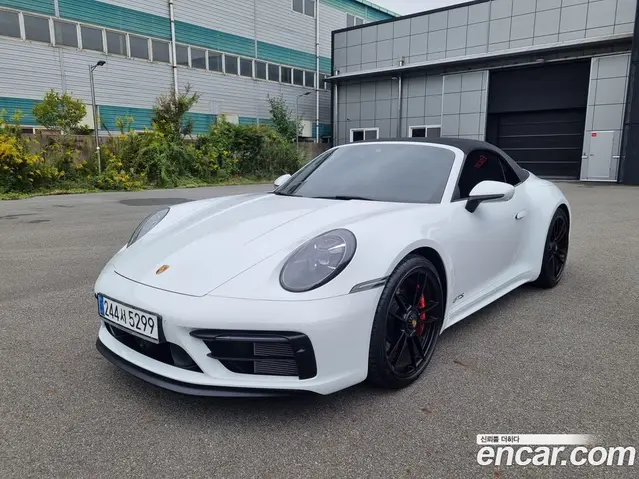 Porsche 911, 2023, 15 200 км